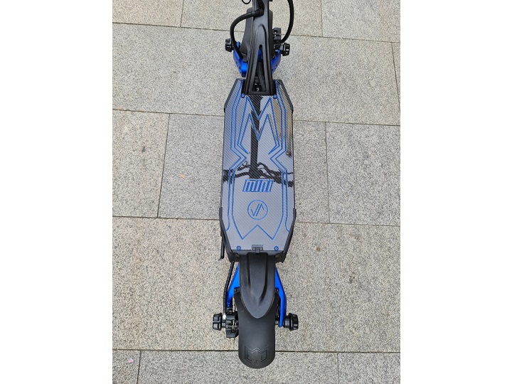 Tabla Fibra de Carbono Kaabo Mantis 8 
