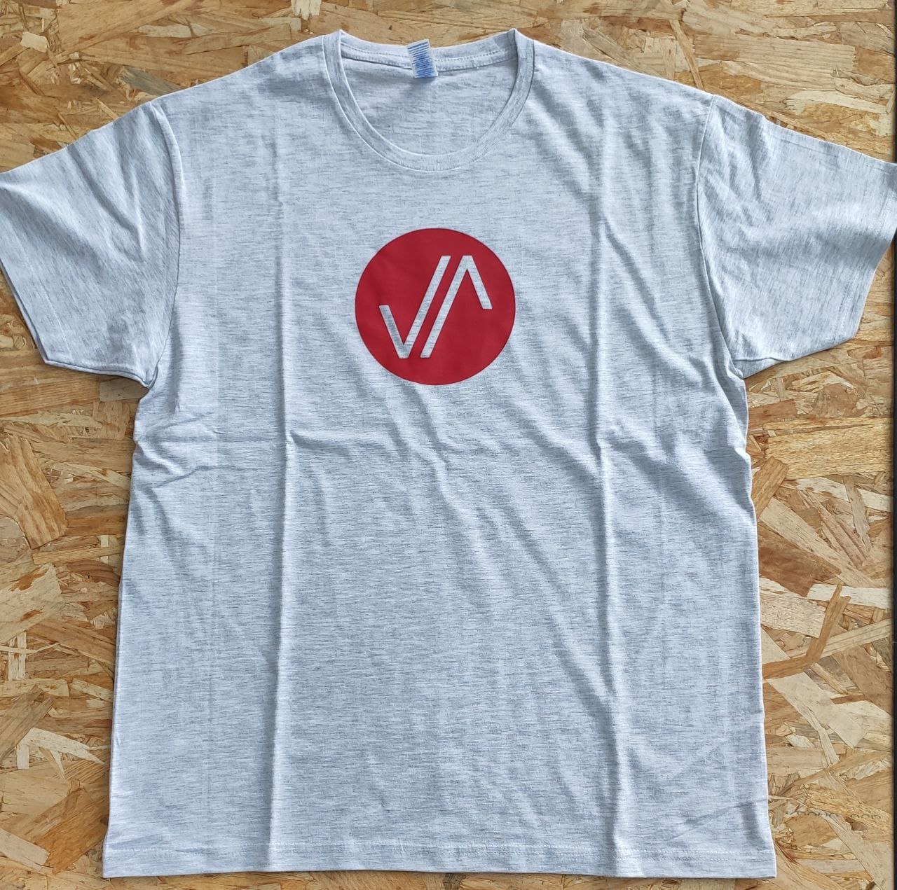 Camiseta Gris Logo JAVAMBA Rojo