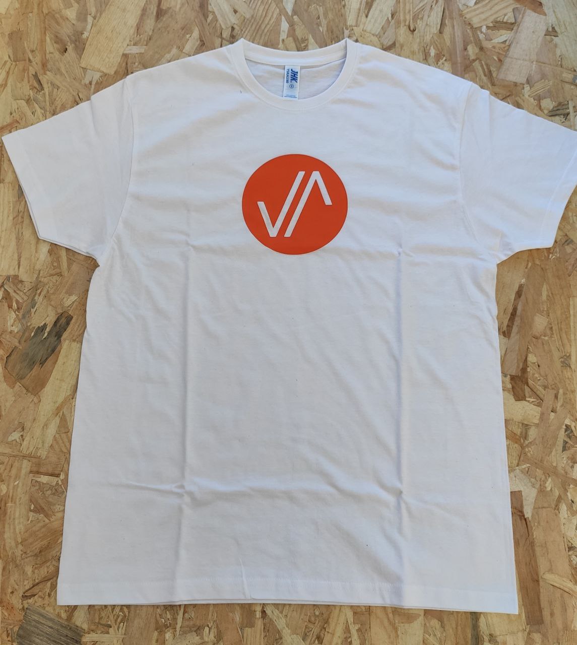 Camiseta Blanca Logo JAVAMBA Naranja